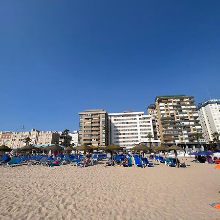 Atico Primera Linea De Playa. Cádiz Exterior photo