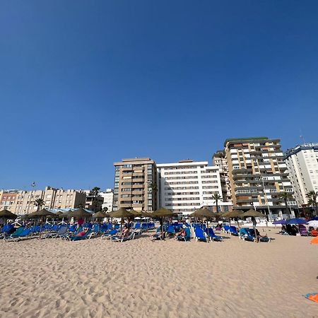 Atico Primera Linea De Playa. Cadiz Exterior photo