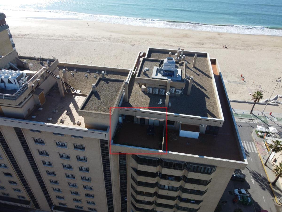 Atico Primera Linea De Playa. Cádiz Exterior photo